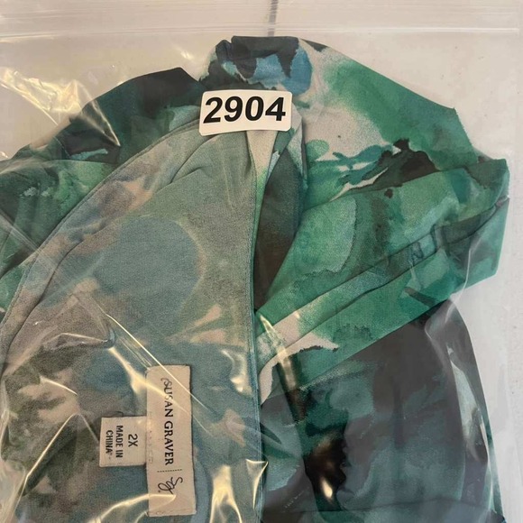 Susan Graver Womens 2X Tiered V-Neck Tunic Top Green Blue Floral 3/4 Sleeve 2904 - Picture 8 of 8